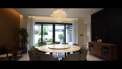 良木道門(mén)窗：完美融入現(xiàn)代簡(jiǎn)約家居的優(yōu)雅之選